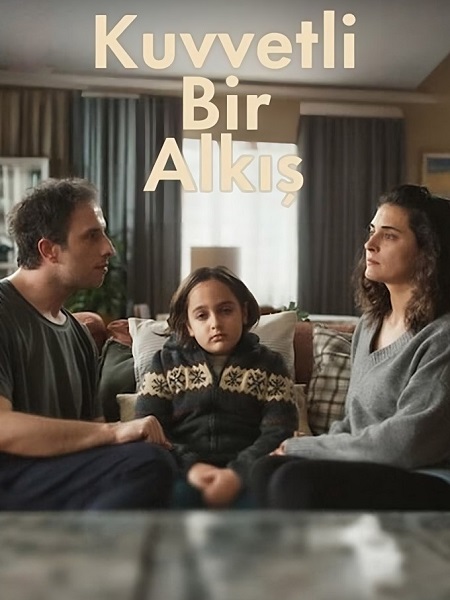 مشاهدة مسلسل تصفيق حار Kuvvetli Bir Alkis الحلقة 5 مترجمة